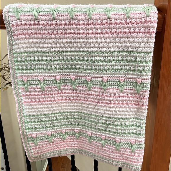 Pink and Green Crochet BABY CRIB BLANKET, PINK ROSE Throw Blanket SIZE 38X40” - Picture 4 of 9